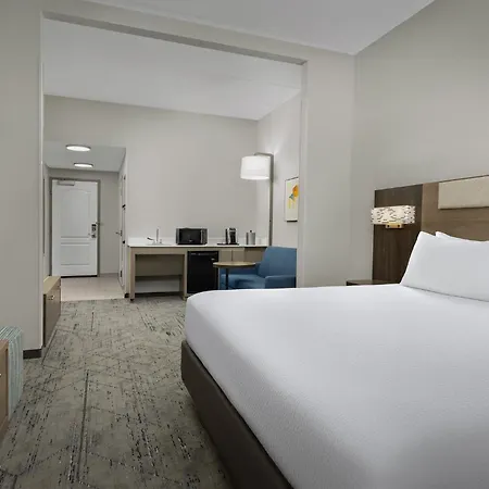 Holiday Inn Express Hotel & Suites Greensboro - Airport Area By Ihg Exterior foto